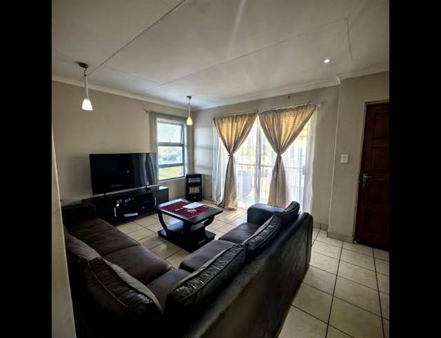 2 BEDROOM APARTMENT FOR SALE IN EIKE PARK